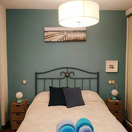 Apartamento en Cimadevilla junto al Puerto Deportivo Apartamento *