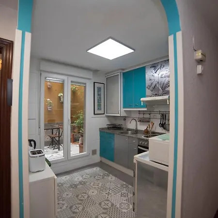 Apartamento en Cimadevilla junto al Puerto Deportivo *