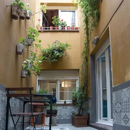 Apartamento en Cimadevilla junto al Puerto Deportivo *