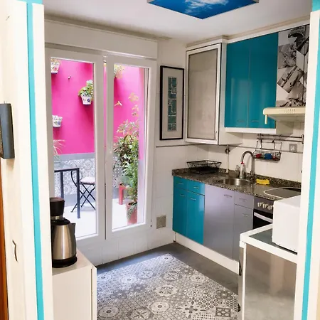 Apartamento en Cimadevilla junto al Puerto Deportivo Apartamento