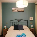 En Cimadevilla Junto Al Puerto Deportivo Apartamento *